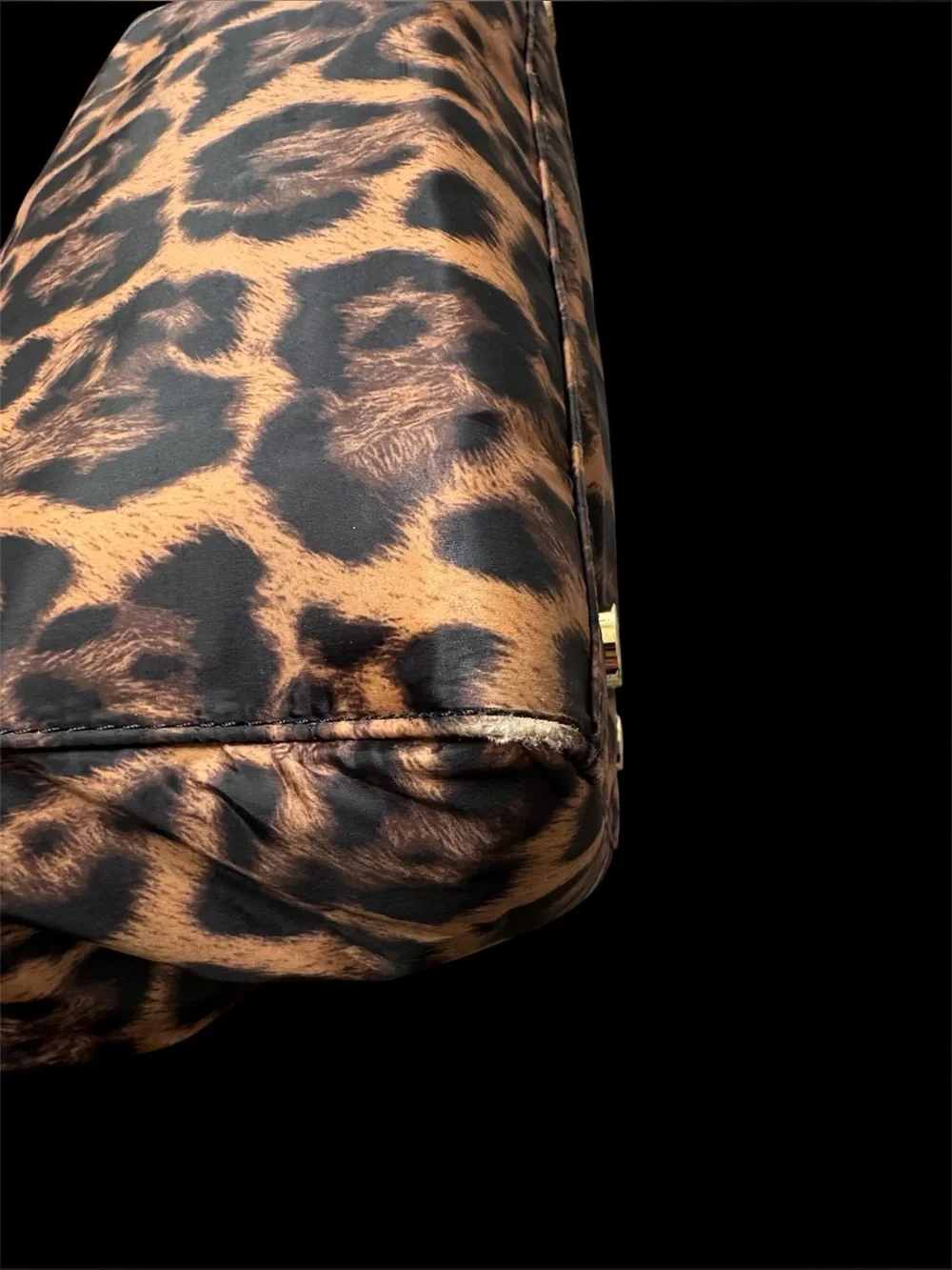 MICHAEL KORS Kelsey Leopard Nylon Tote - Picture 10 of 13